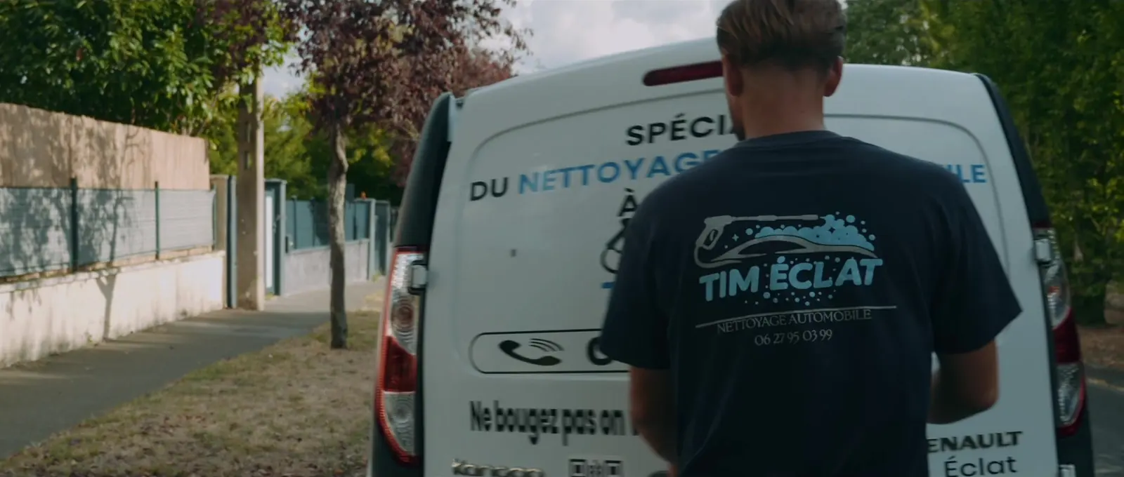 L'utilitaire Tim Éclat, portes ouvertes